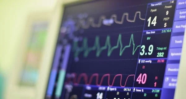 monitor in the ICU of a hospital