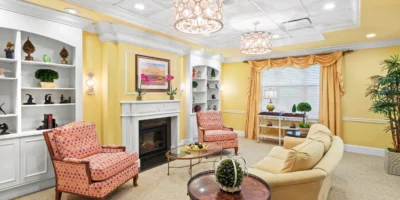 Living Room at The Bristal Assisted Living at Lake Grove