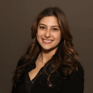 Shaina Headshot 2 Shaina Schwartzberg, Executive Director of The Bristal at Lake Success