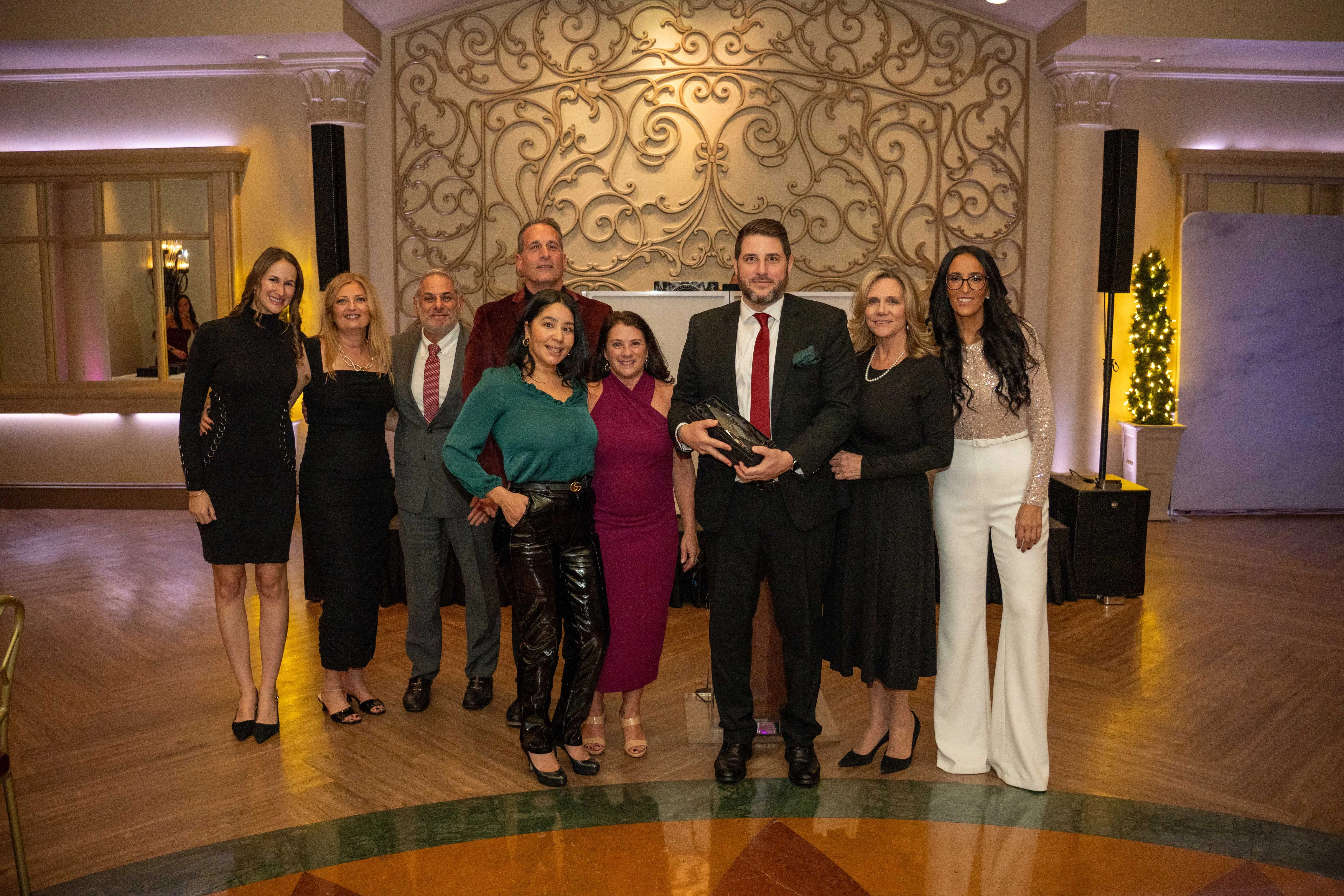 B2K-Holiday-Party-074