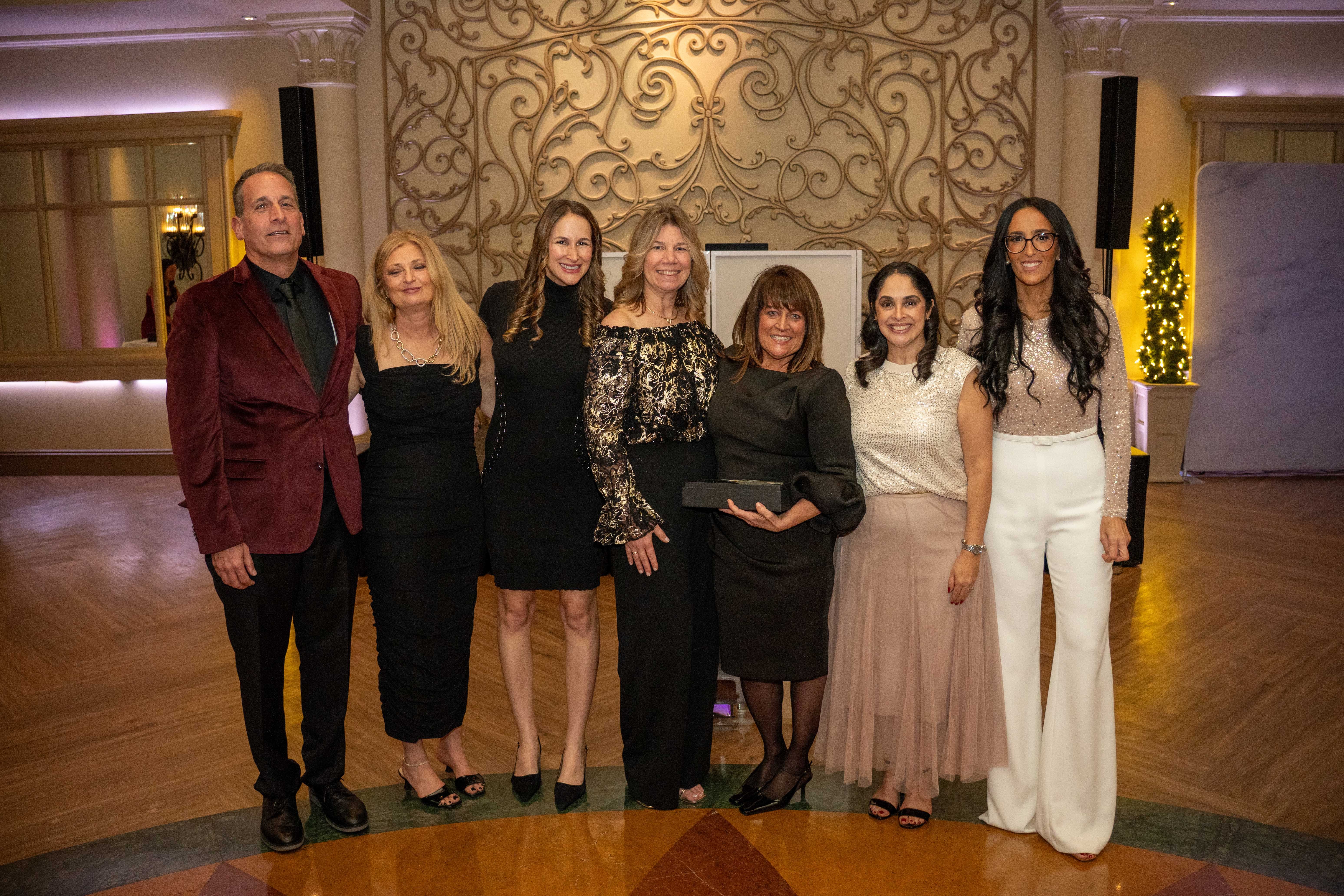 B2K-Holiday-Party-091