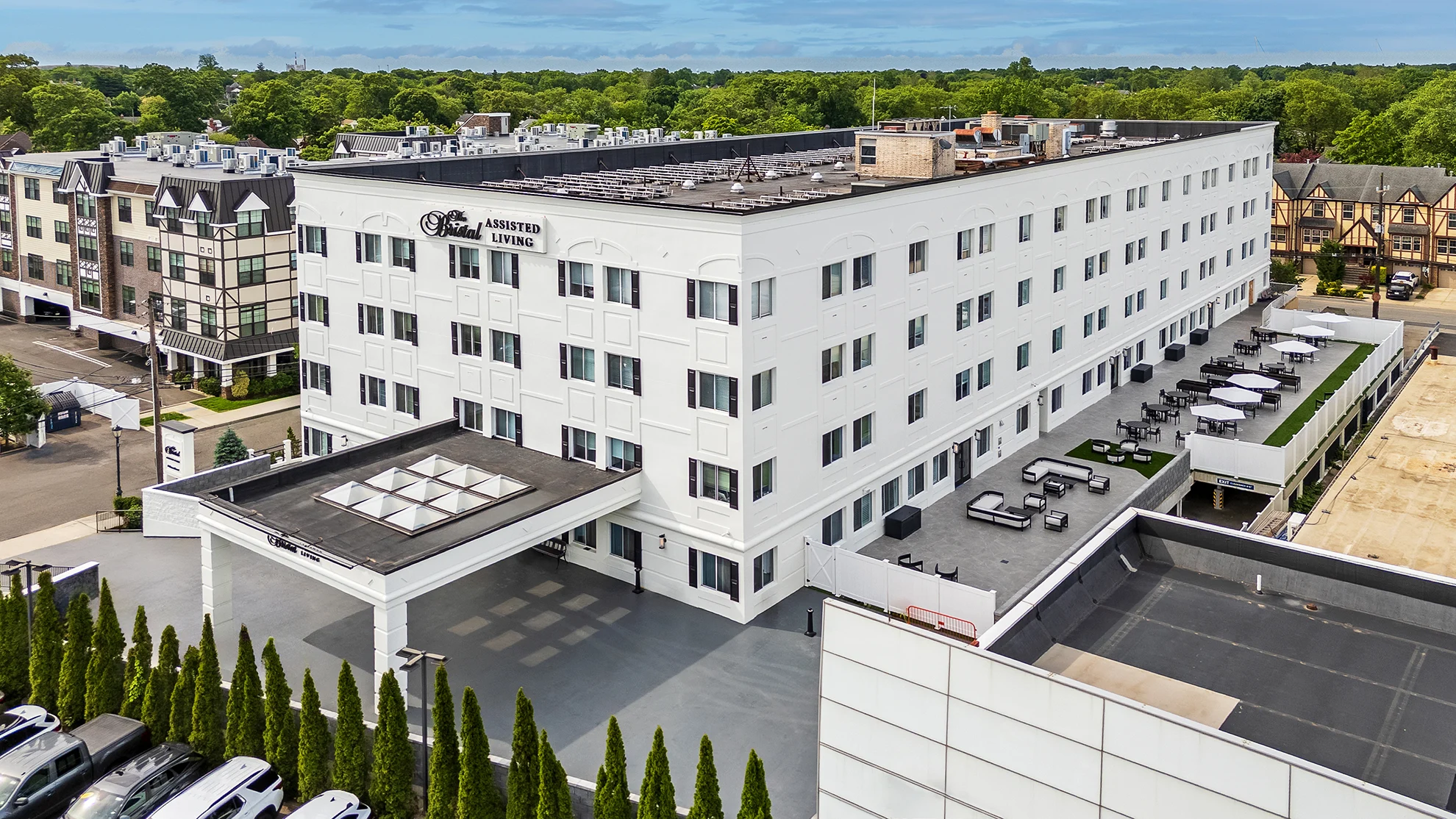 Exterior View of The Bristal at Lynbrook