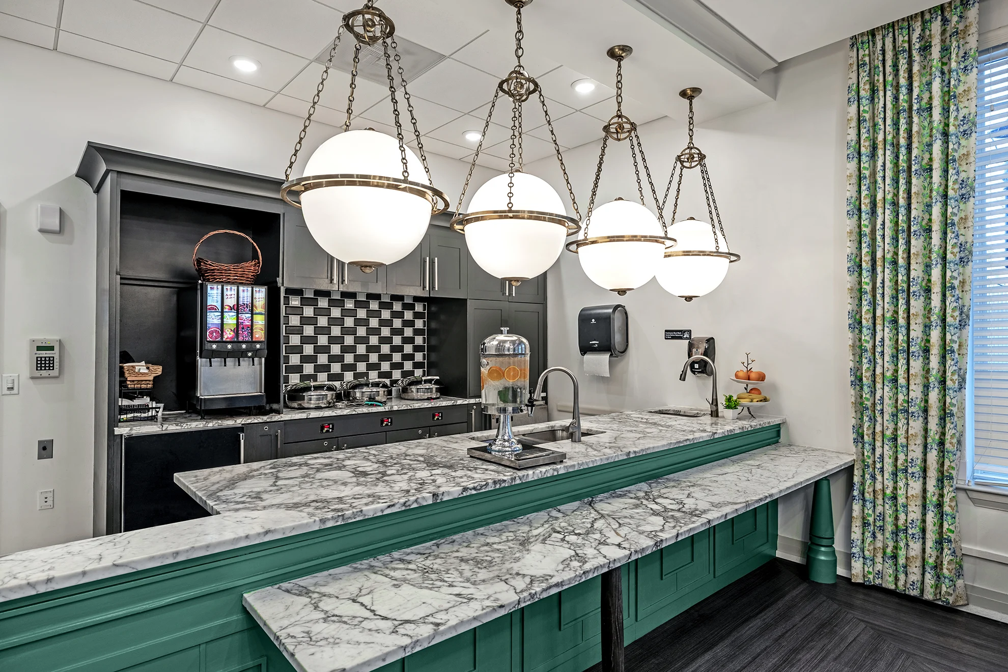 The Bristal at Waldwick Kitchenette Bistro