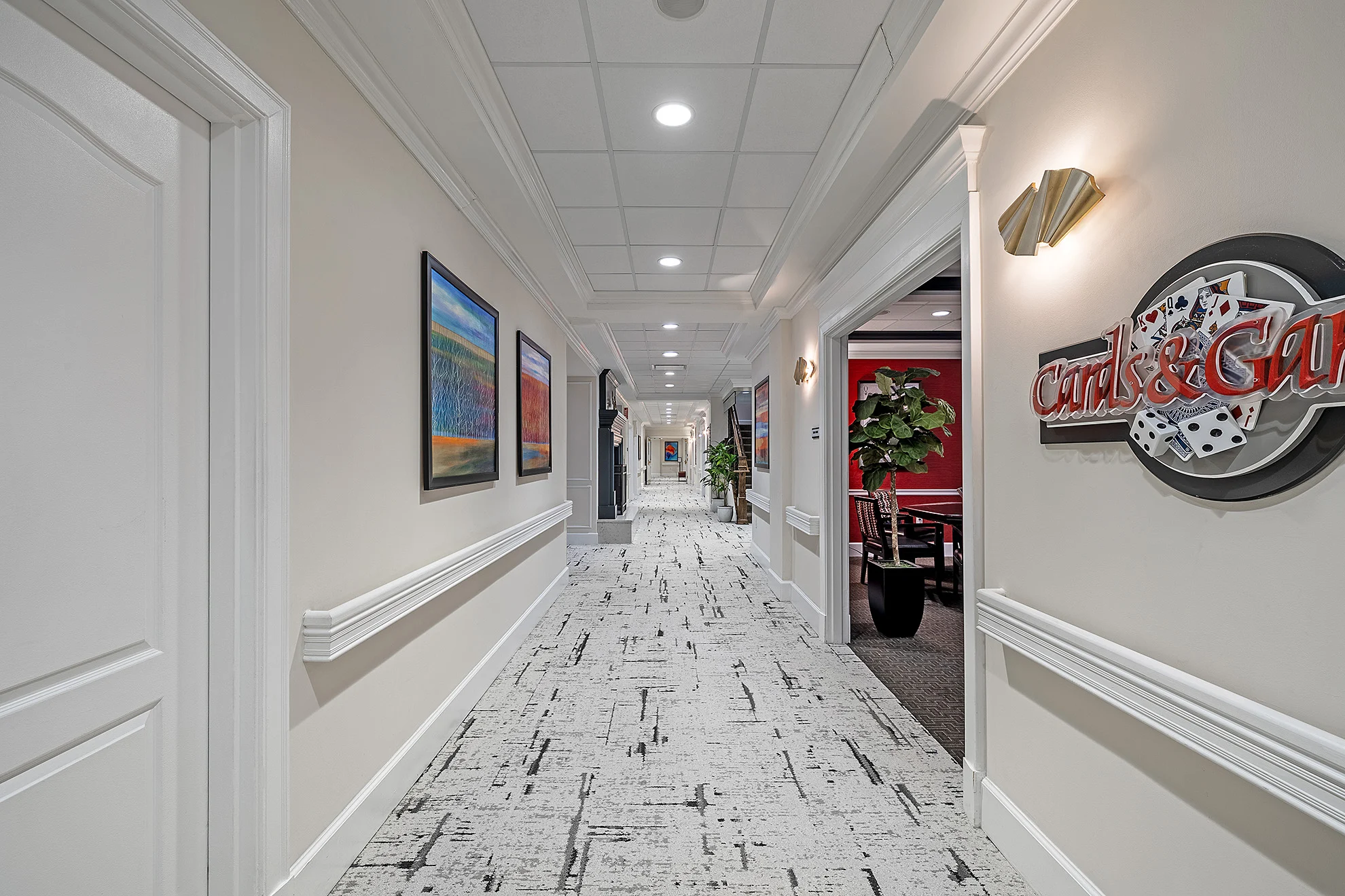 The Bristal at Garden City_Hallway