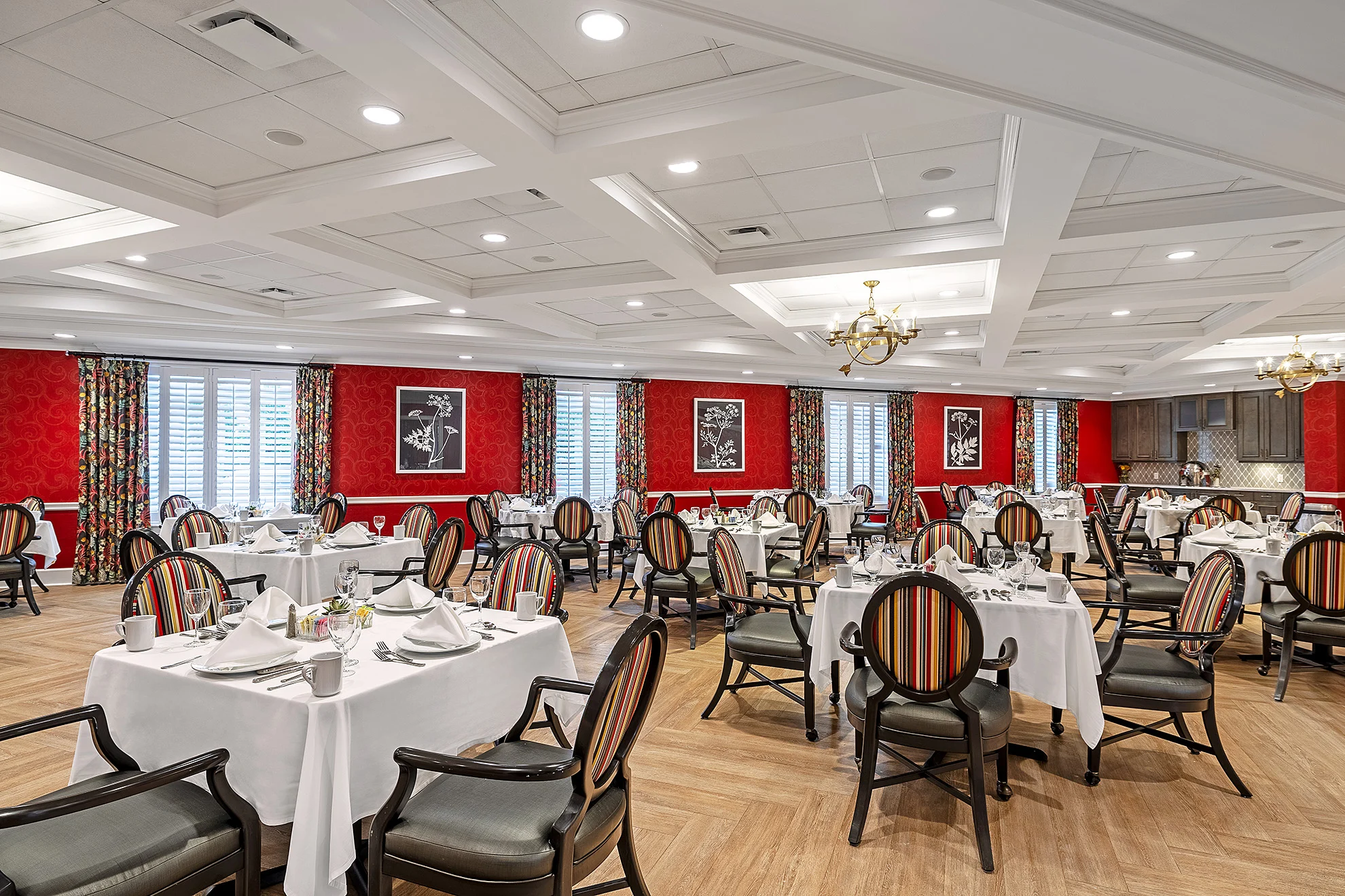 The Bristal at Garden City_Main Dining Room