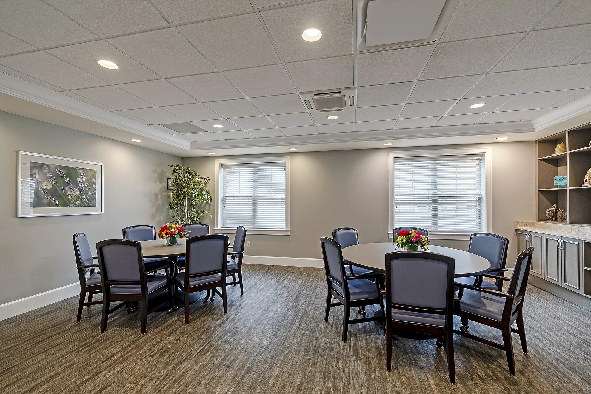 The Bristal at Lake Grove_Activities Room