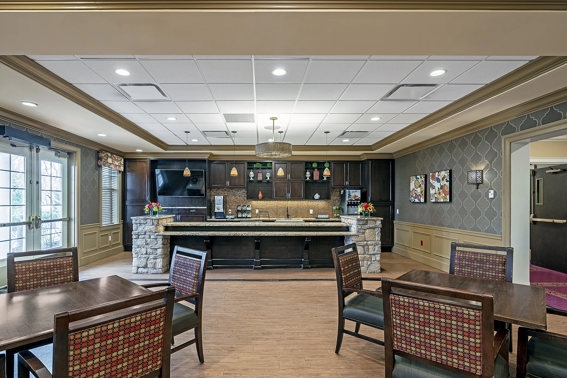 The Bristal at Lake Grove_Bistro