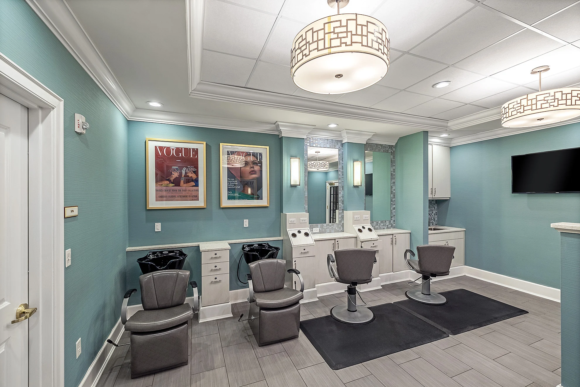 The Bristal at Lake Success_Salon