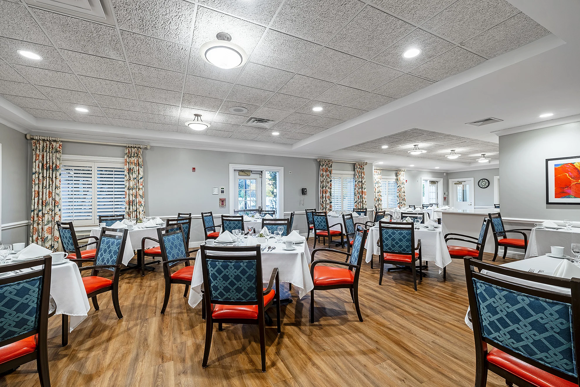The Bristal at Massapequa_dining room