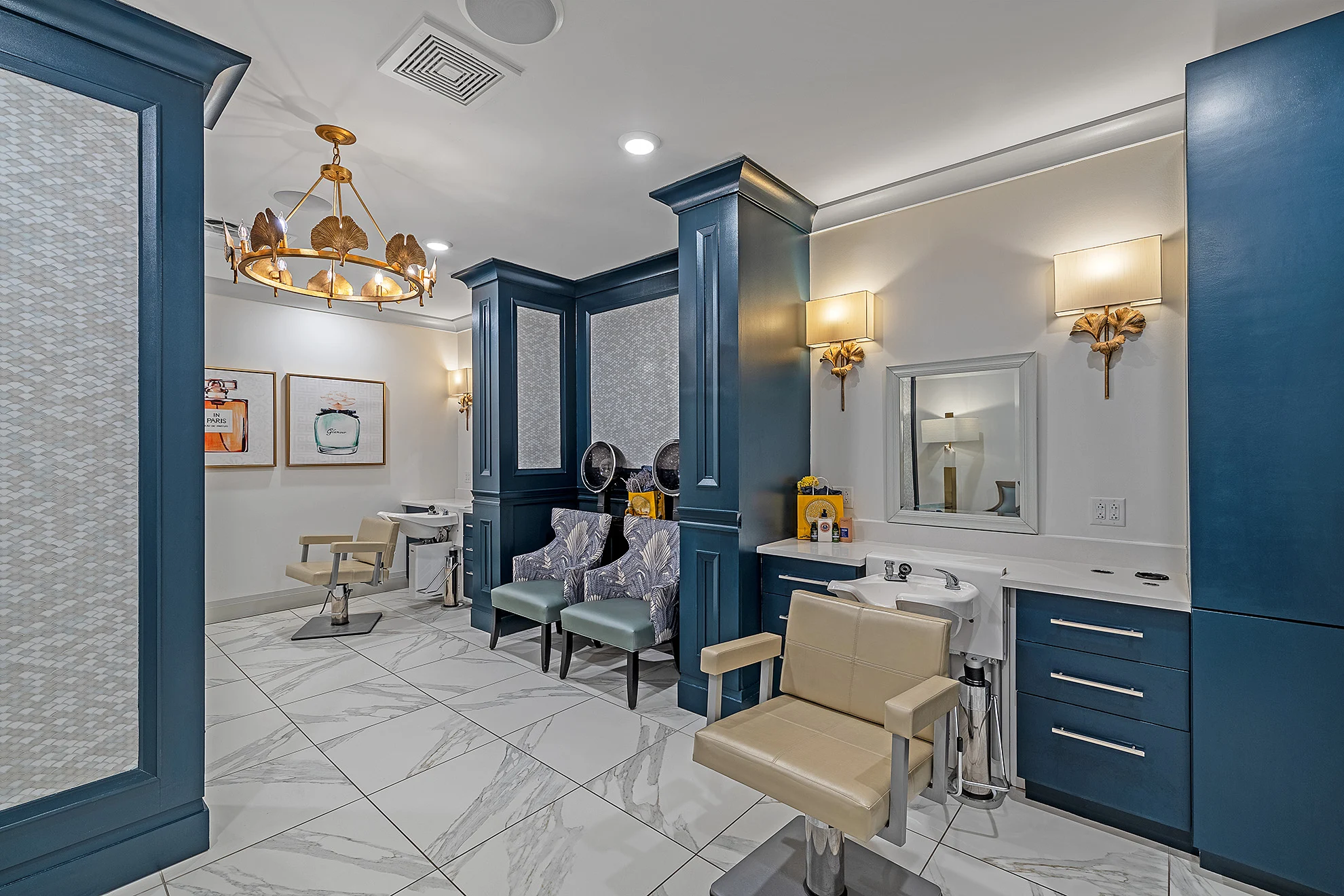 The Bristal at Waldwick Salon