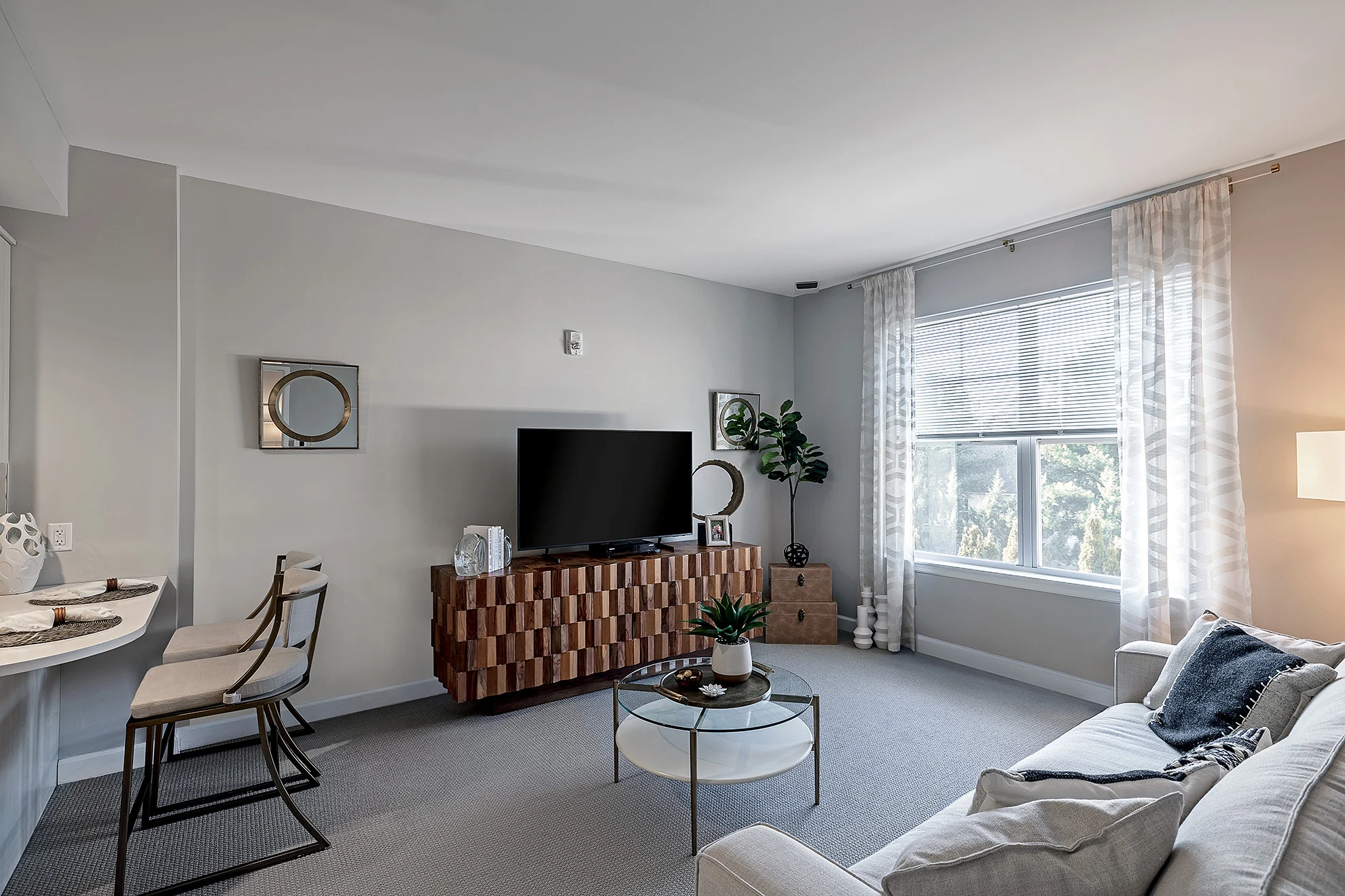 The Bristal_Mount Sinai_Living room