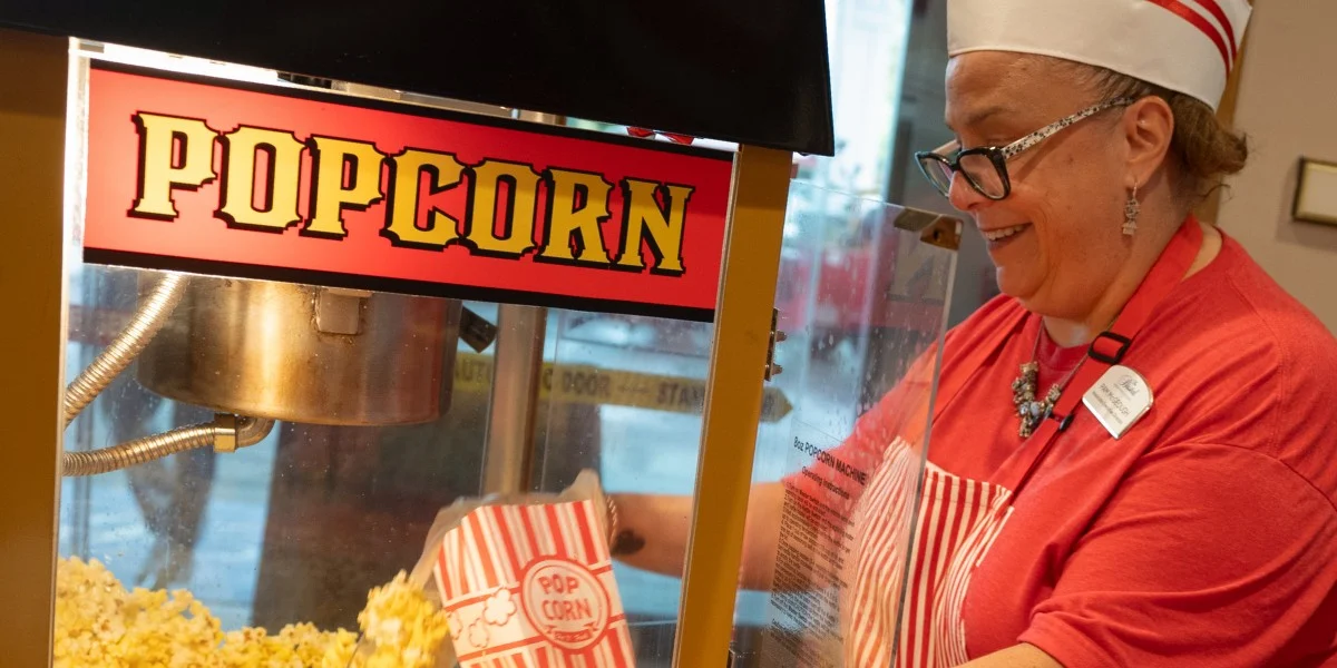 Grandparents Day at The Bristal at Jericho - Fresh popcorn served